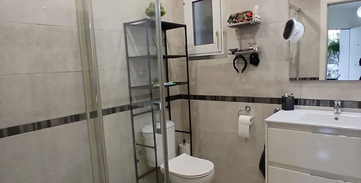 Sale of ground floor apartment in Calahonda 19