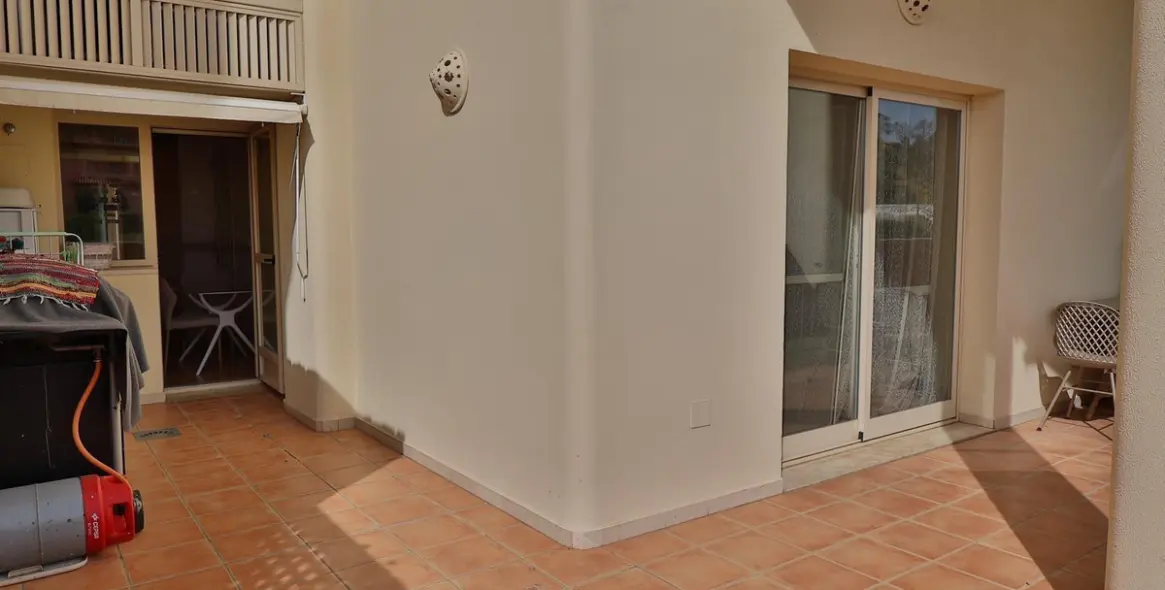 Sale of ground floor apartment in Mijas 24