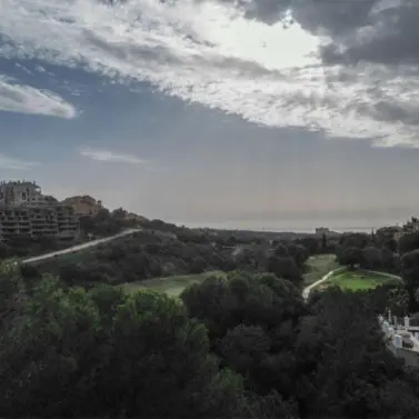 Продажа  жилого участка в Elviria