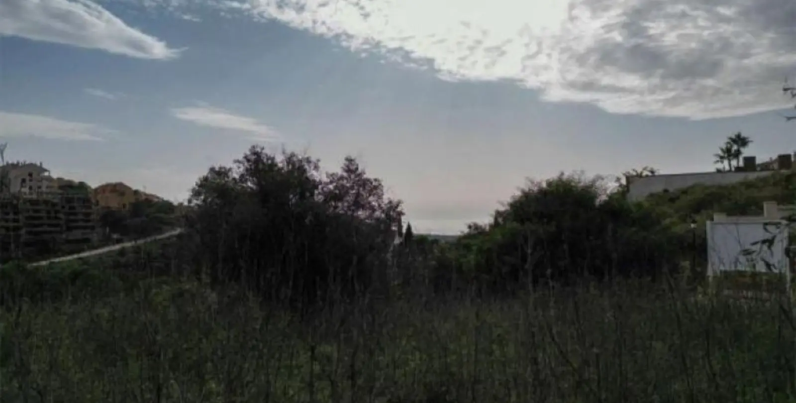 Sale of residential plot in Elviria 6
