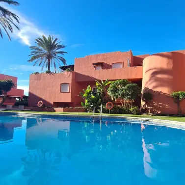 Продажа апартаментов на первом этаже в El Rosario