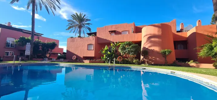 Продажа апартаментов на первом этаже в El Rosario 1