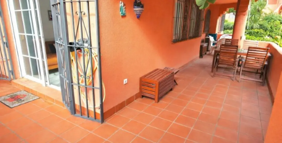 Продажа апартаментов на первом этаже в El Rosario 3