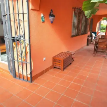 Продажа апартаментов на первом этаже в El Rosario