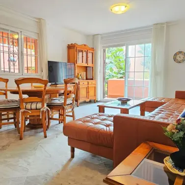 Продажа апартаментов на первом этаже в El Rosario