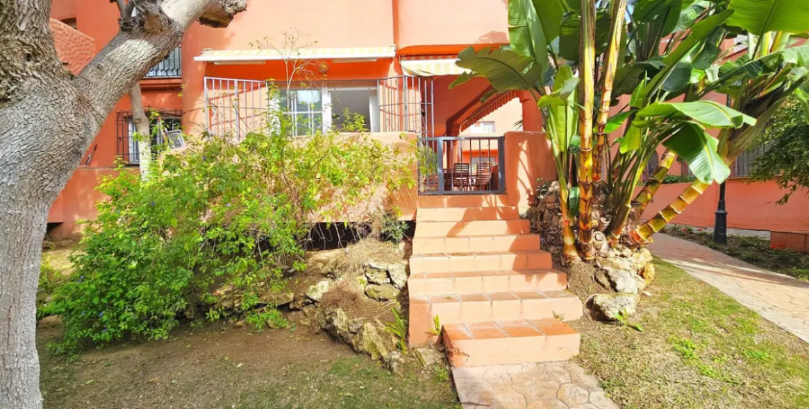 Продажа апартаментов на первом этаже в El Rosario 9