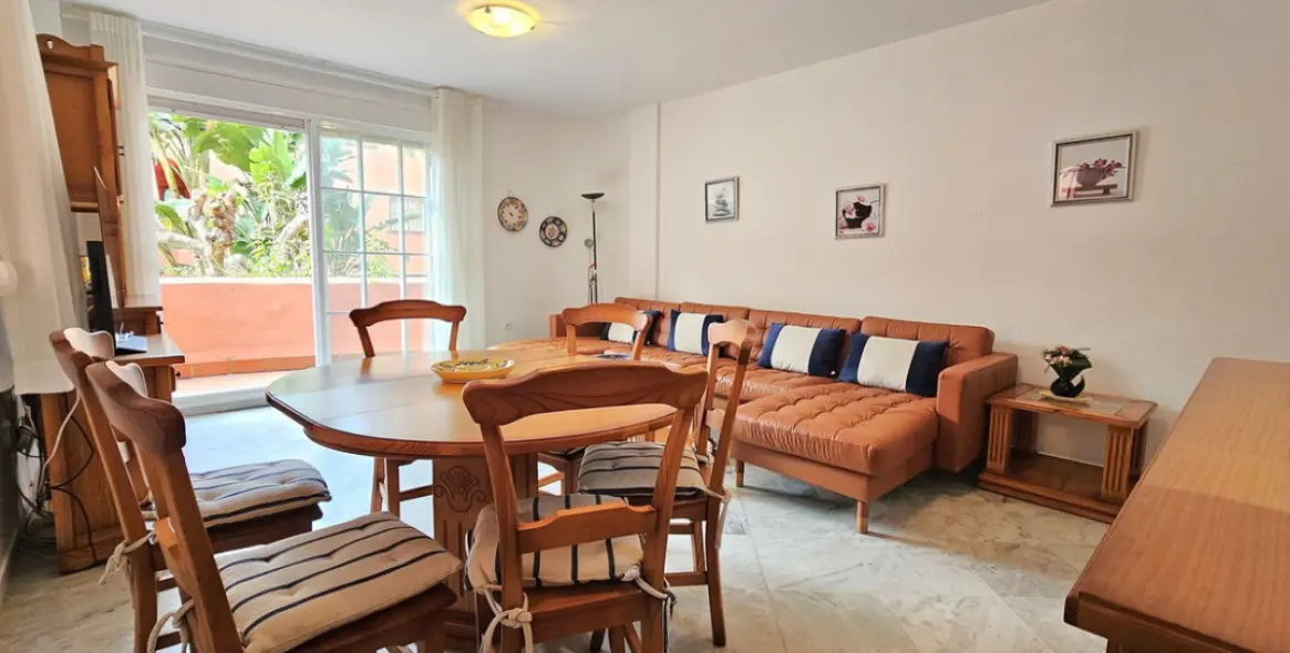 Продажа апартаментов на первом этаже в El Rosario 20