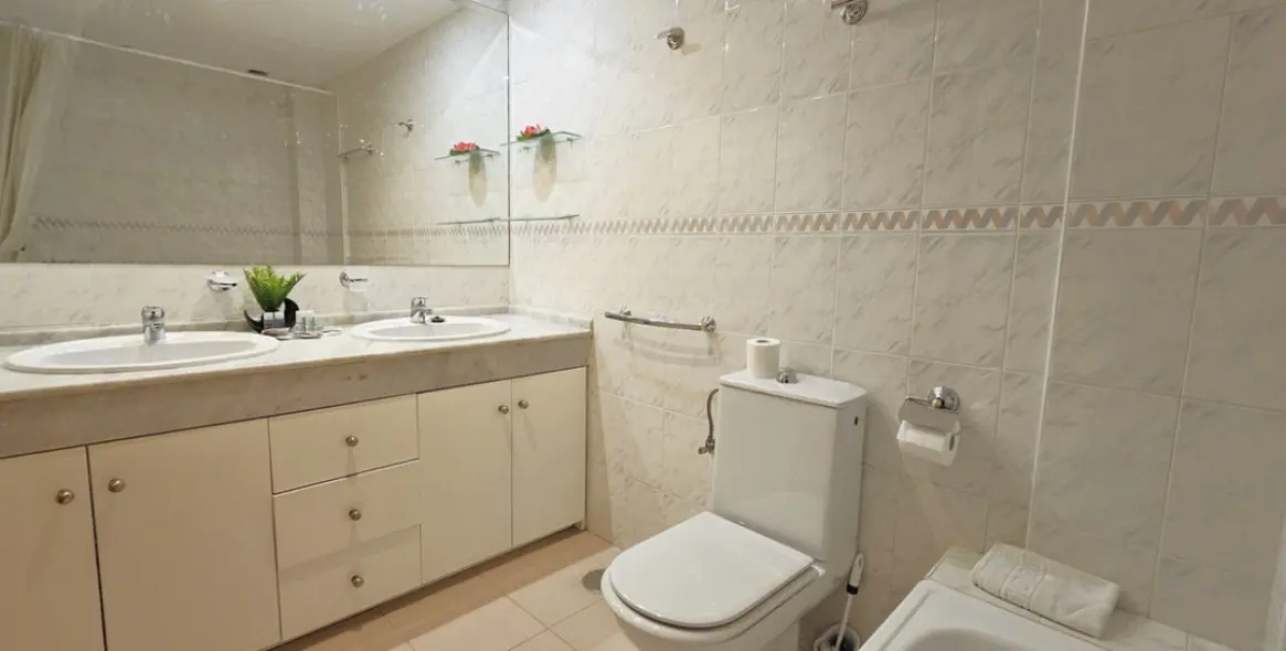 Продажа апартаментов на первом этаже в El Rosario 21