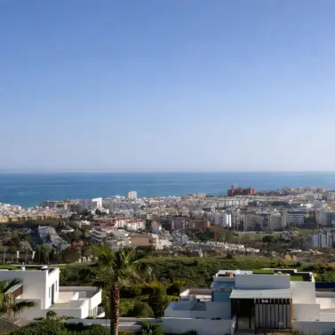 Продажа апартаментов на среднем этаже в Estepona