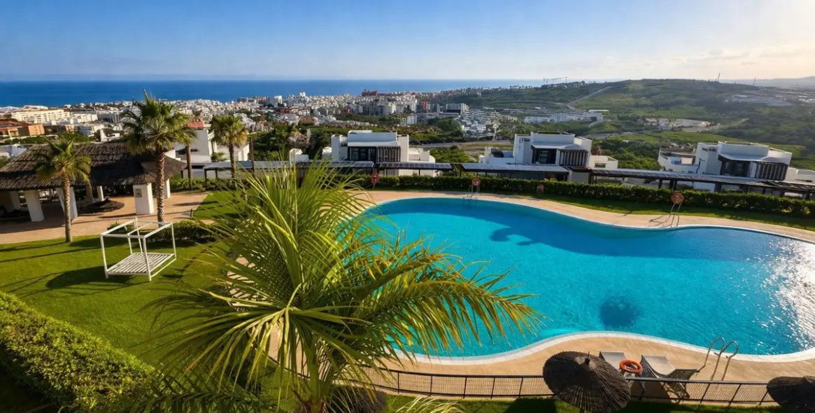 Продажа апартаментов на среднем этаже в Estepona 3