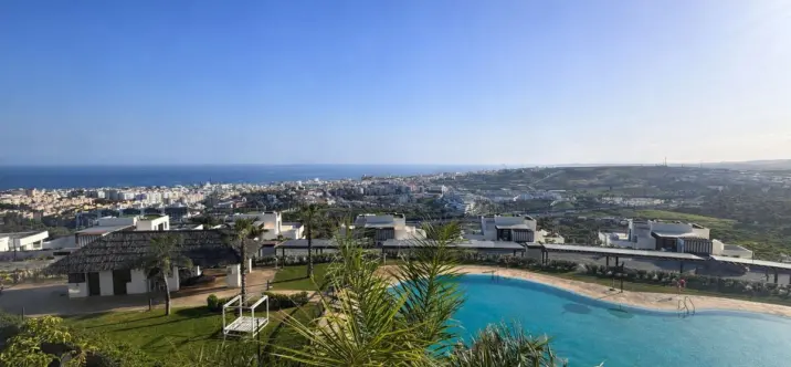 Продажа апартаментов на среднем этаже в Estepona 3