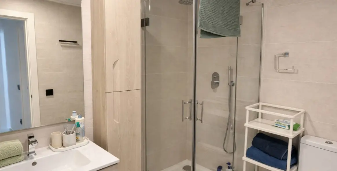 Продажа апартаментов на среднем этаже в Estepona 13