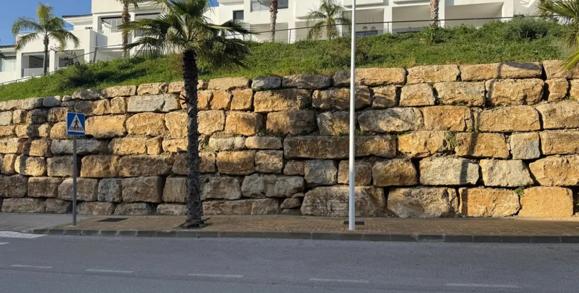 Продажа апартаментов на среднем этаже в Estepona 16