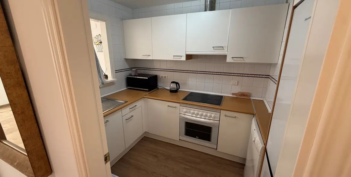 Продажа апартаментов на среднем этаже в Calahonda 9