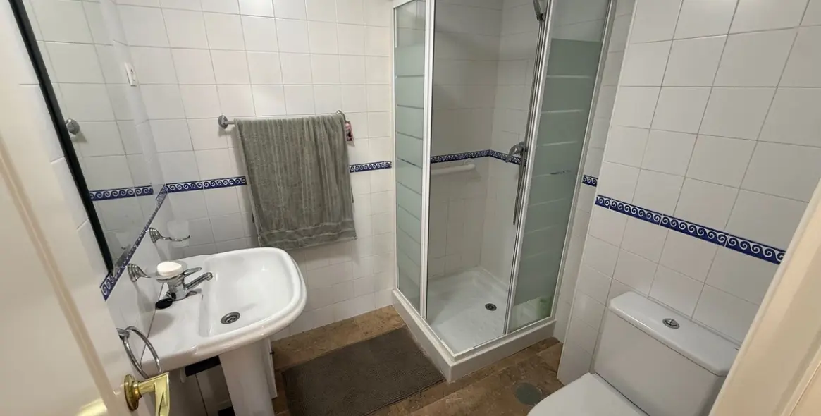 Продажа апартаментов на среднем этаже в Calahonda 14