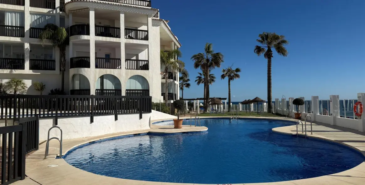 Продажа апартаментов на среднем этаже в Calahonda 18