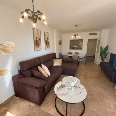 Sale of middle floor apartment in Calahonda
