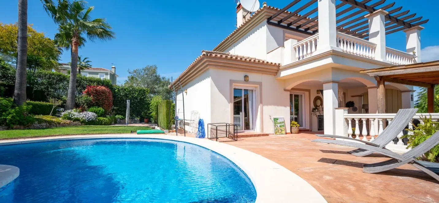Venta de villa independiente en Coín 1