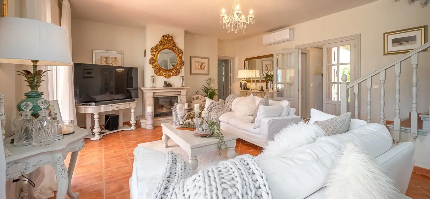 Venta de villa independiente en Coín 4