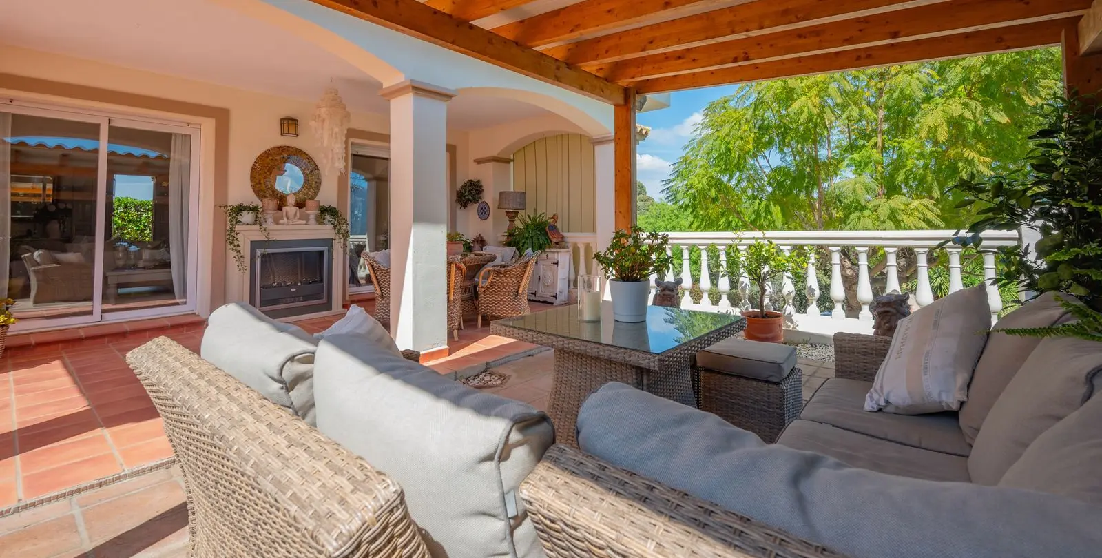 Sale of detached villa in Coín 36