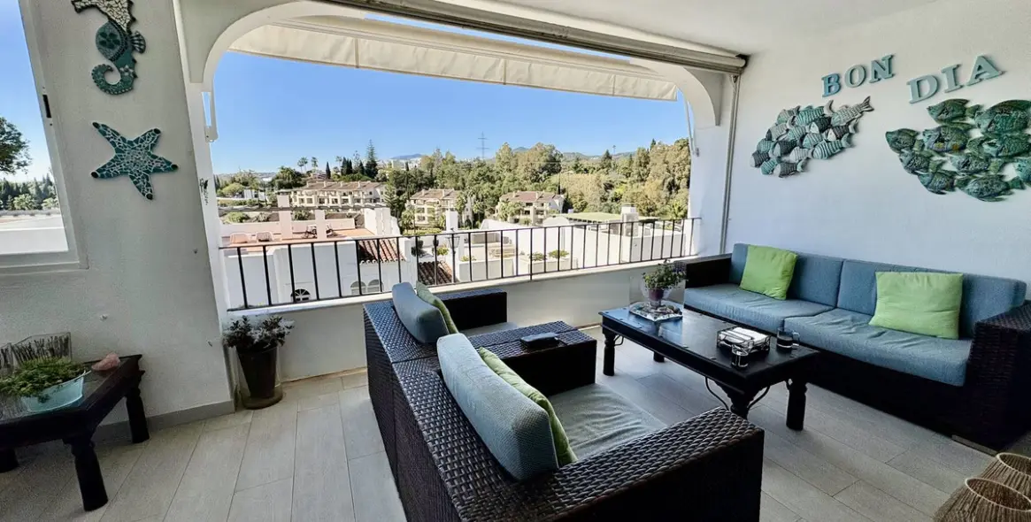 Sale of middle floor apartment in La Quinta 2