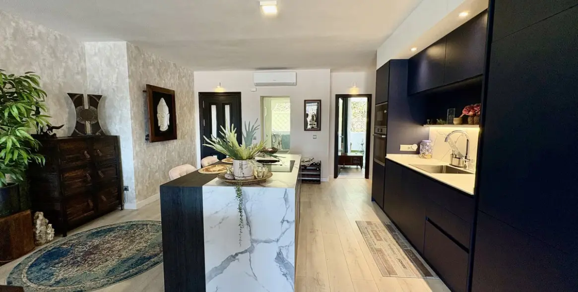 Sale of middle floor apartment in La Quinta 8