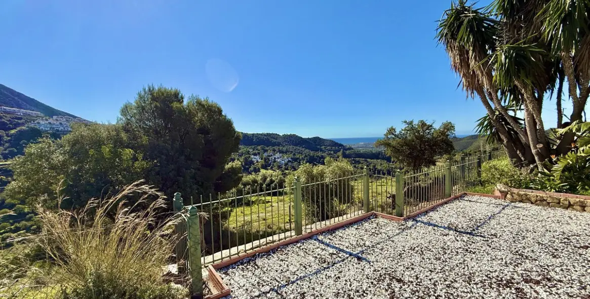 Venta de villa independiente en Istán 23