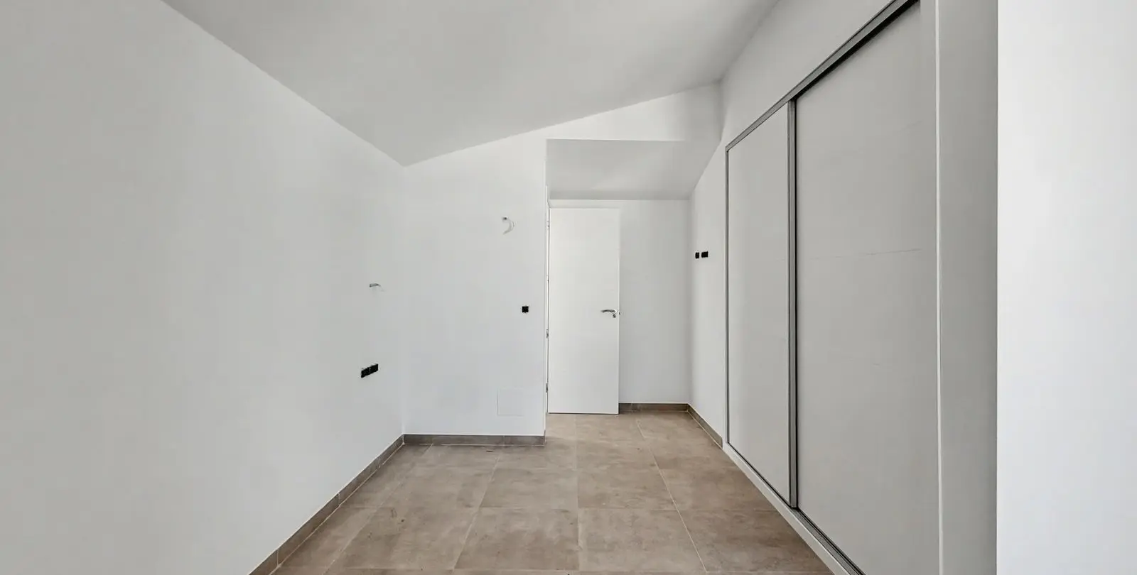 Sale of semi-detached house in Estepona 24