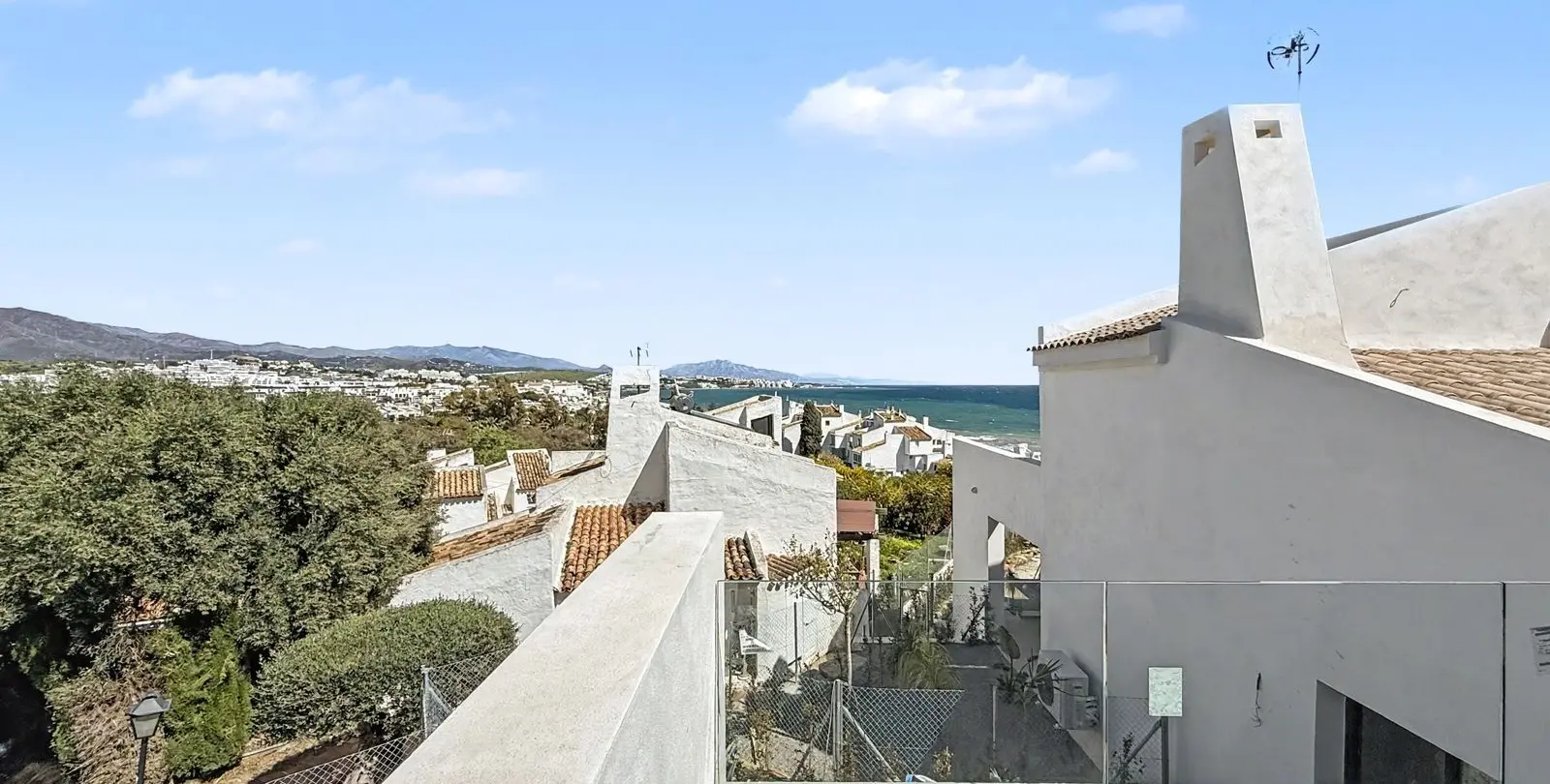 Sale of semi-detached house in Estepona 26