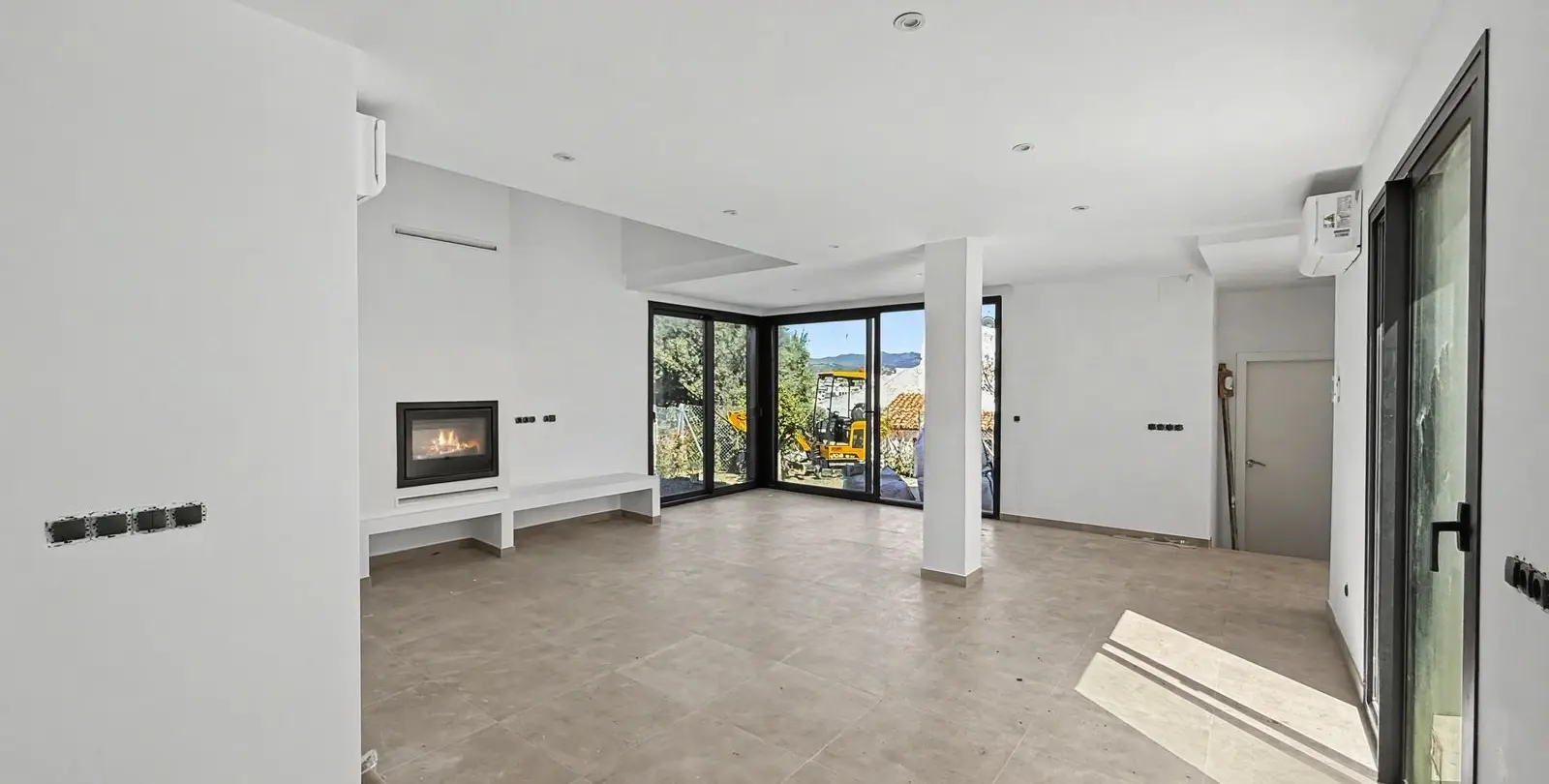 Sale of semi-detached house in Estepona 32