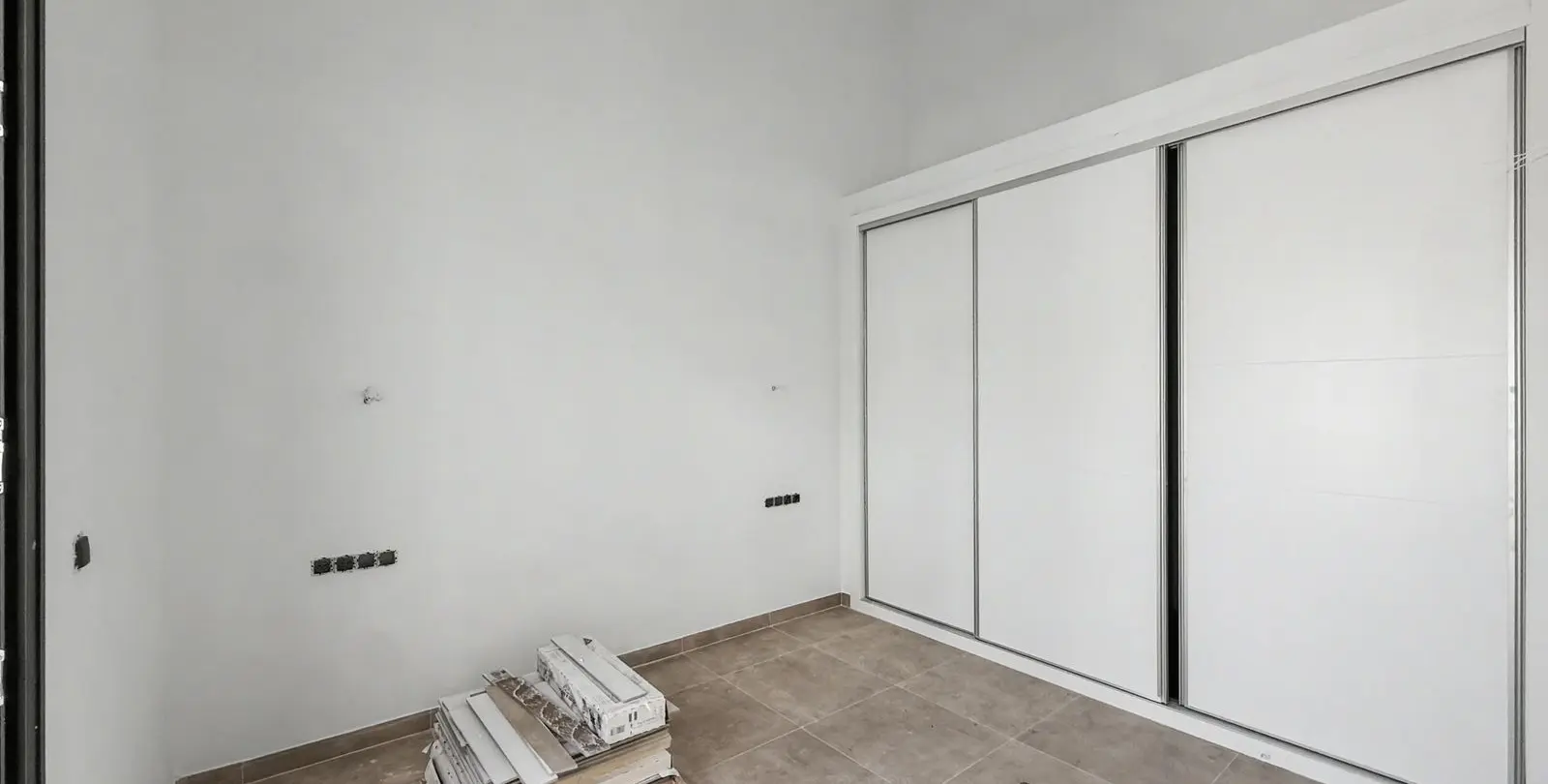 Sale of semi-detached house in Estepona 43