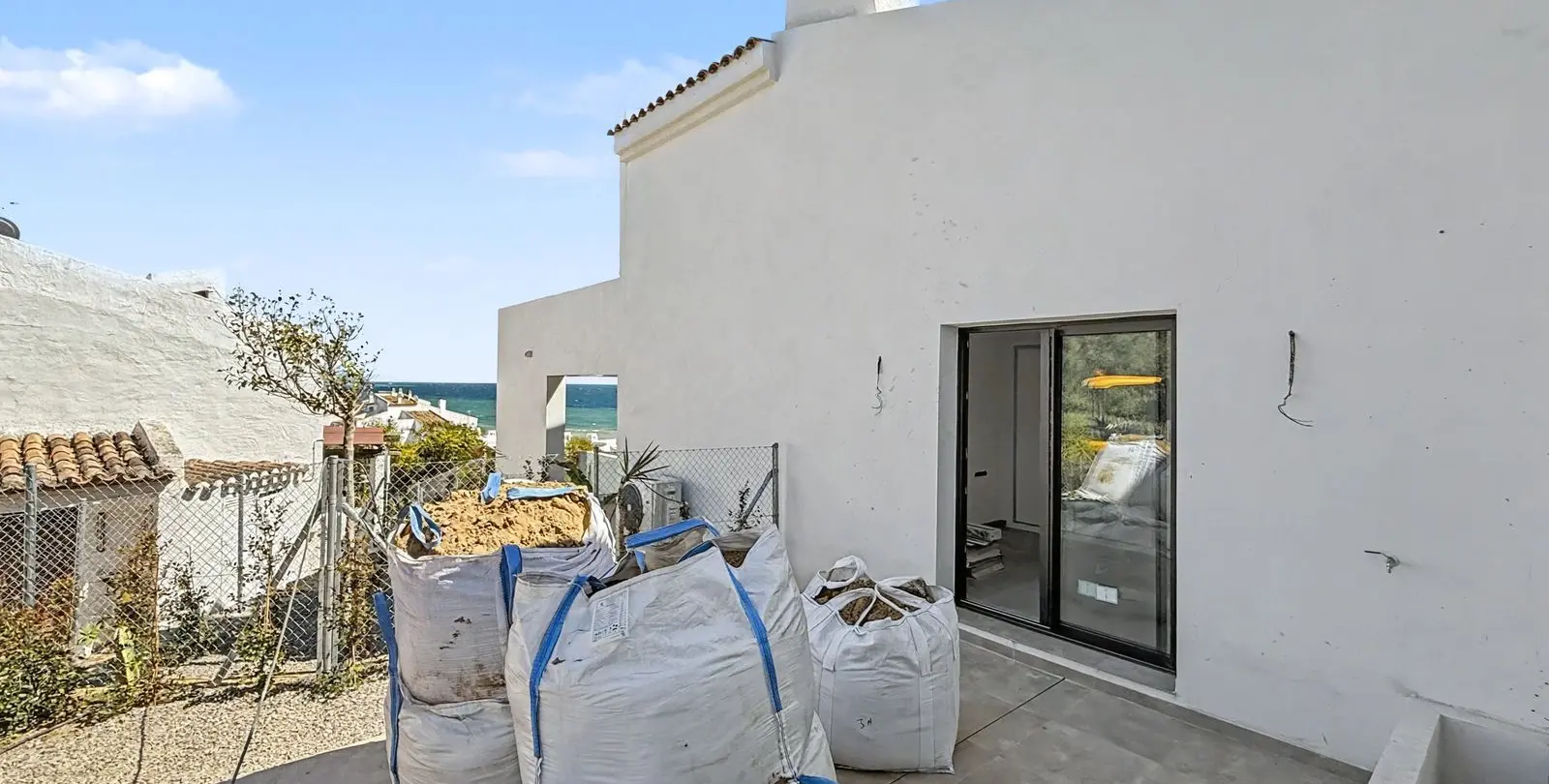 Sale of semi-detached house in Estepona 46