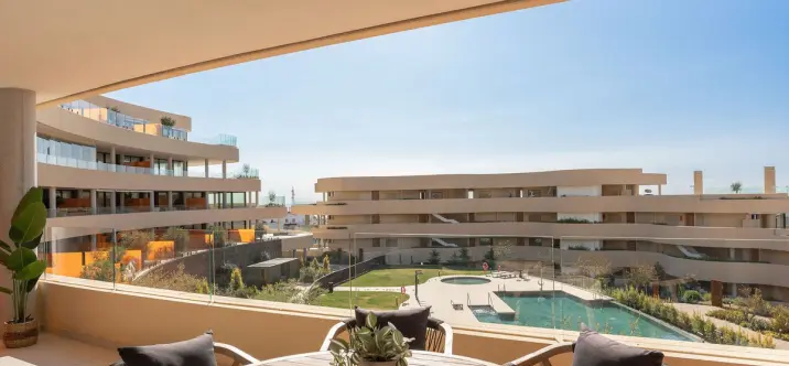 Продажа апартаментов на среднем этаже в Higueron 2