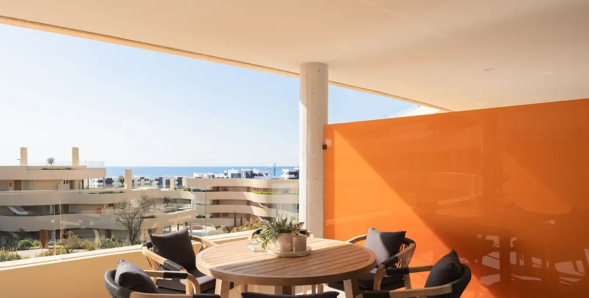 Продажа апартаментов на среднем этаже в Higueron 5