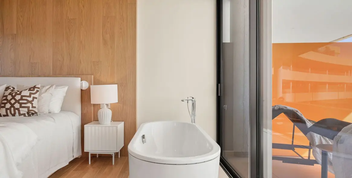 Продажа апартаментов на среднем этаже в Higueron 19