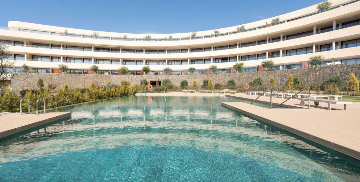 Продажа апартаментов на среднем этаже в Higueron 32