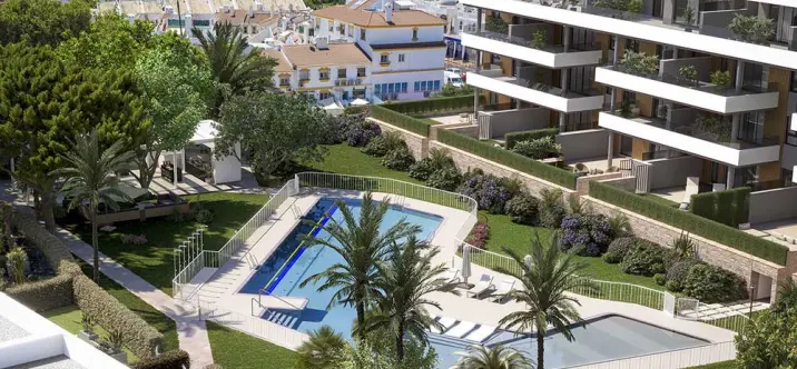Продажа дома на две семьи в Torremolinos 0