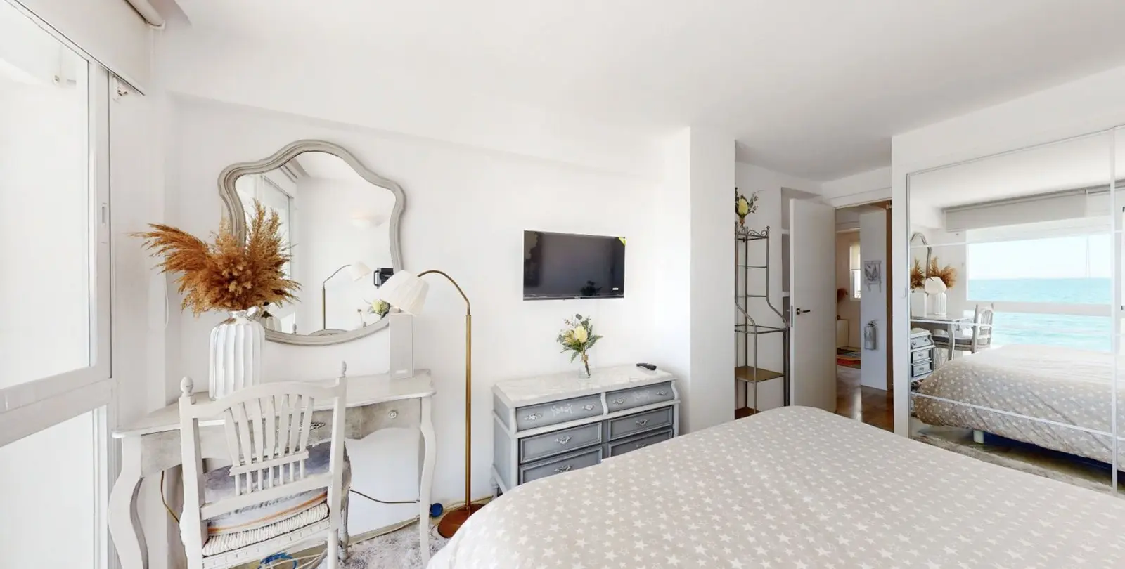 Sale of duplex in Estepona 16