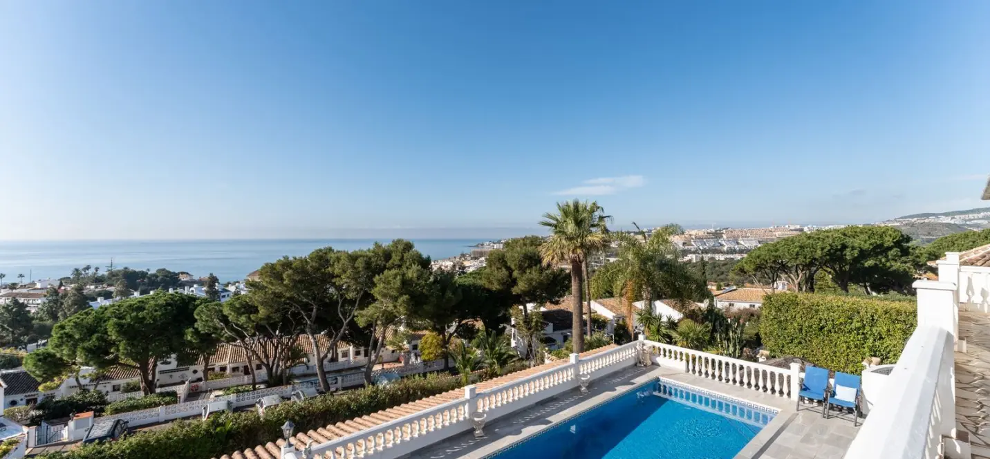 Sale of detached villa in La Cala de Mijas 0