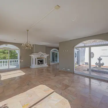 Venta de villa independiente en El Paraiso