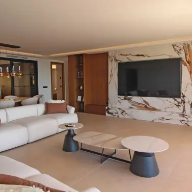 Venta de apartamento en planta media en Nueva Andalucía