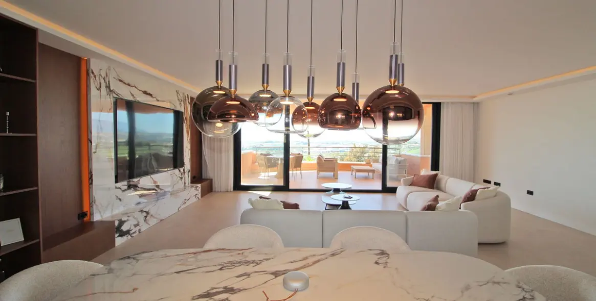 Venta de apartamento en planta media en Nueva Andalucía 7