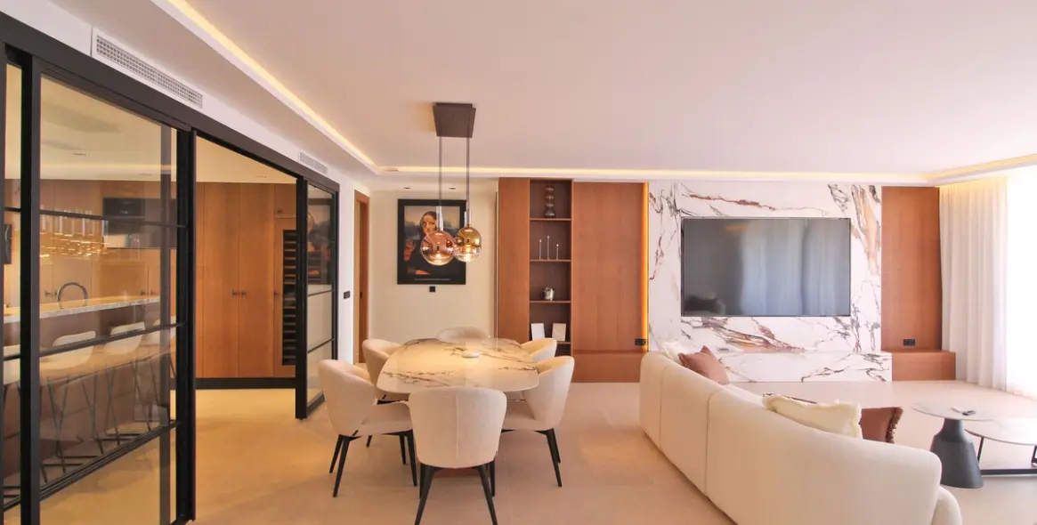 Venta de apartamento en planta media en Nueva Andalucía 26