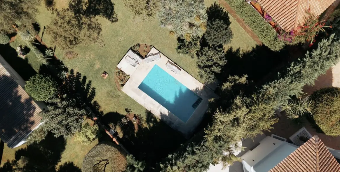 Venta de parcela residencial en Marbesa 2