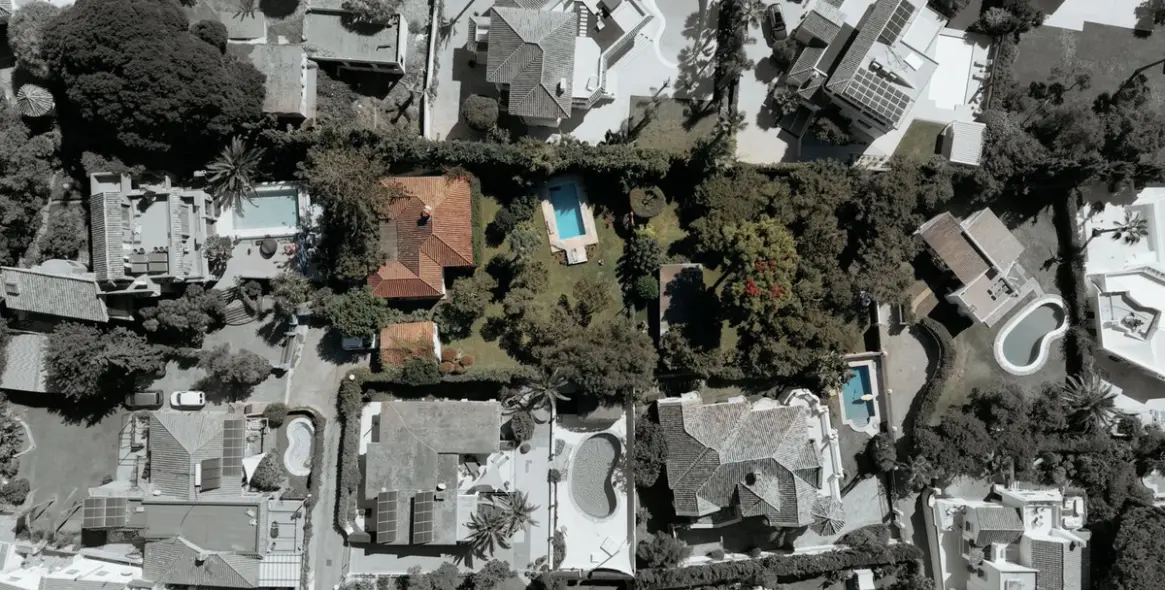 Venta de parcela residencial en Marbesa 3