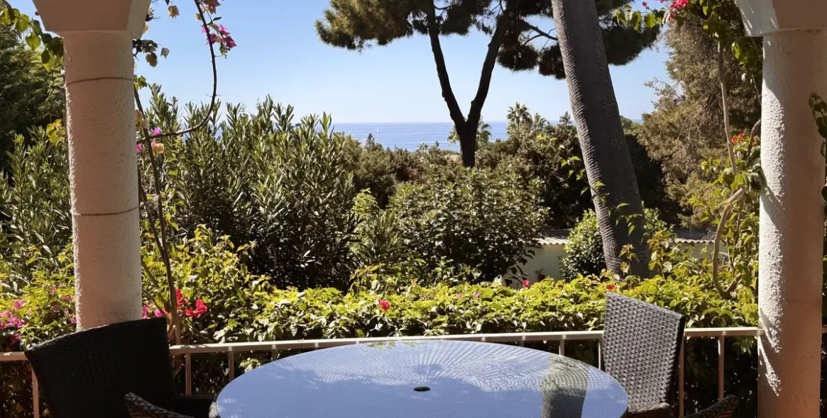 Venta de parcela residencial en Marbesa 7