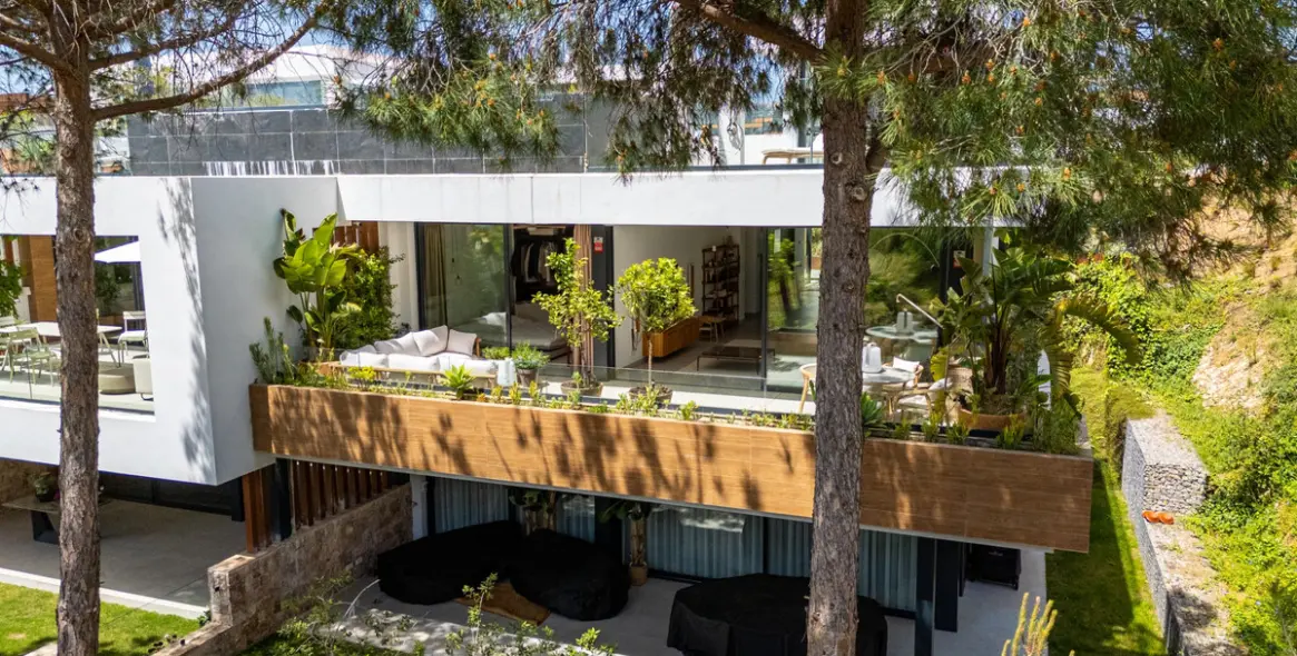 Продажа двухуровневого пентхауса в Marbella 30