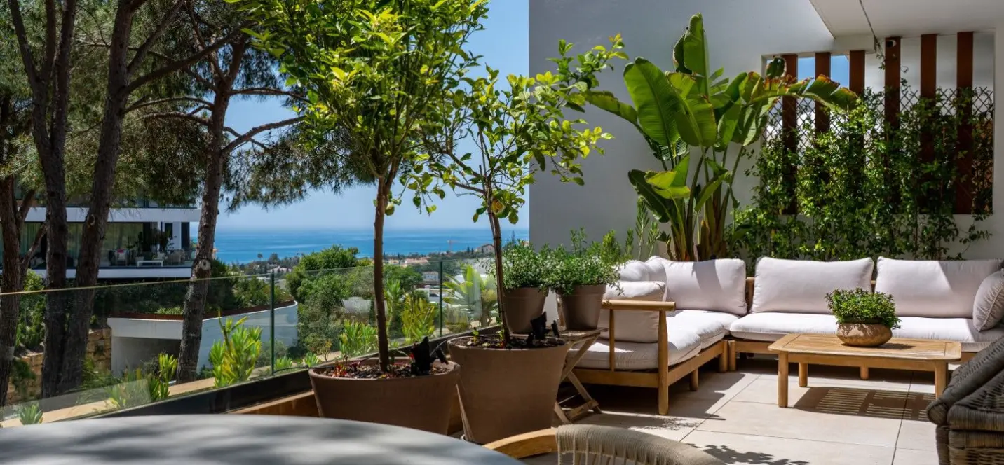 Продажа двухуровневого пентхауса в Marbella 1