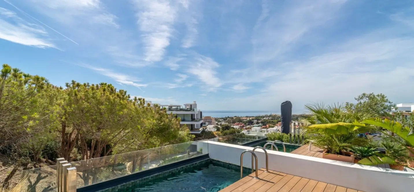 Продажа двухуровневого пентхауса в Marbella 3