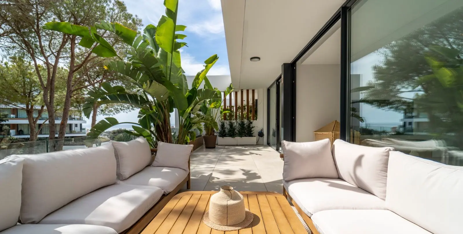Sale of penthouse duplex in Marbella 16